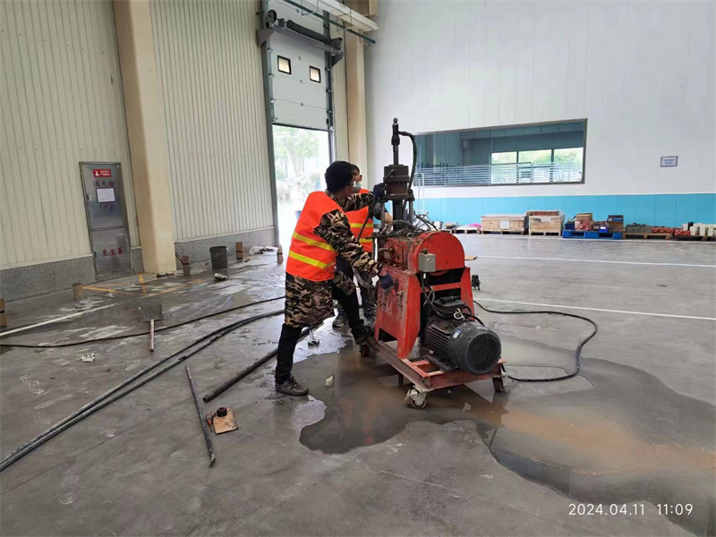 熊口管理区厂房地面下沉塌陷注浆加固施工